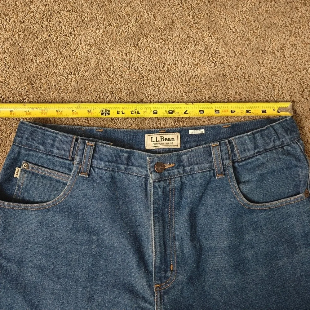 Men's L.L. Bean Natural Fit Hidden Comfort Jeans | Blue | Sz: 35 x 28‎